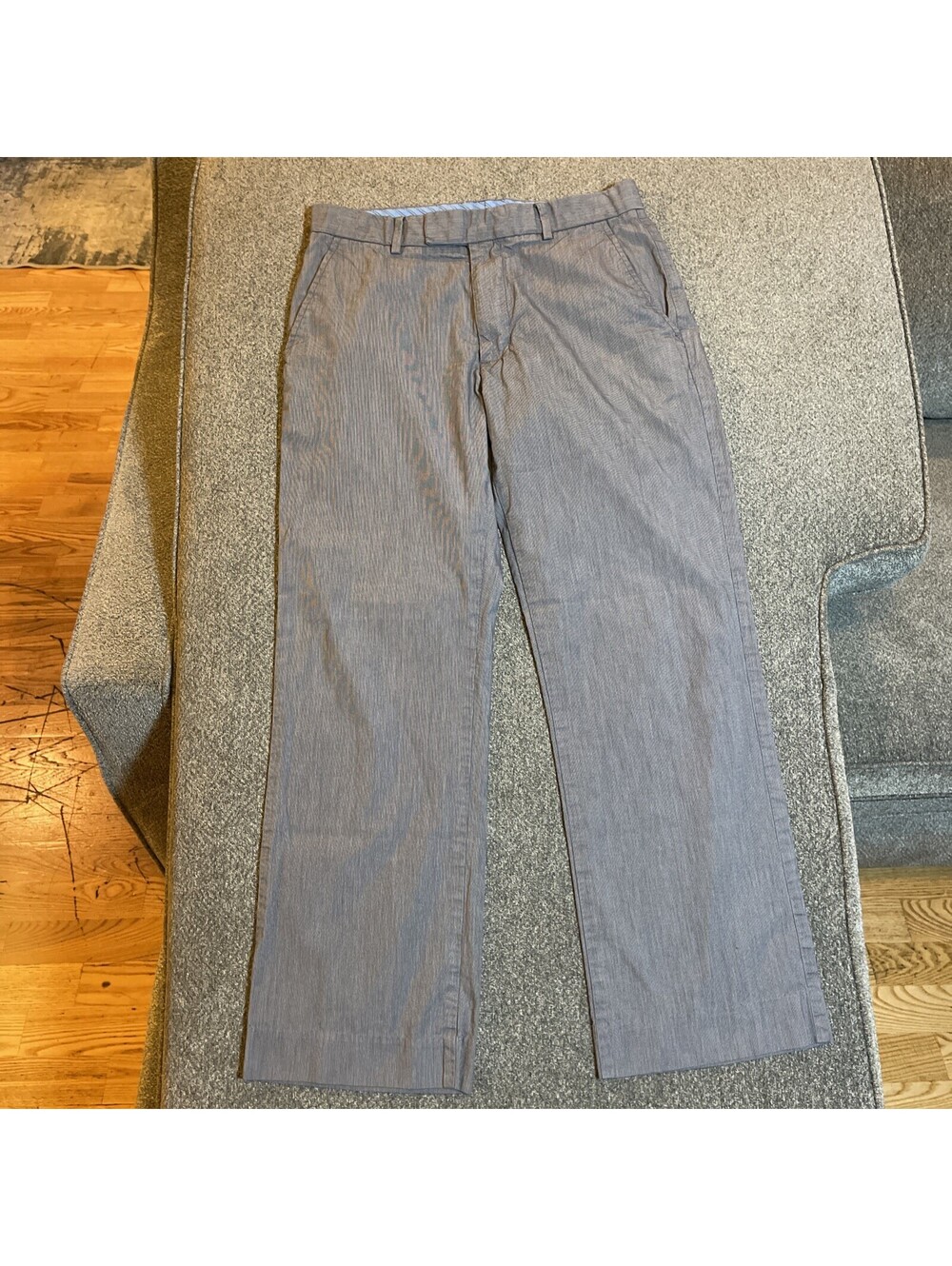 Mens Gap Khaki Tailored Gray Pants  Size 31X30 Straight Fit